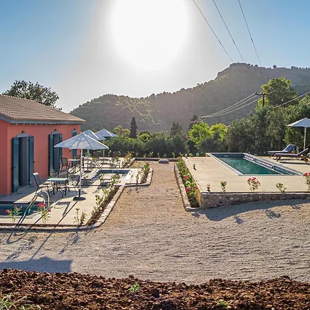 Throisma With Private Pool & Parking *